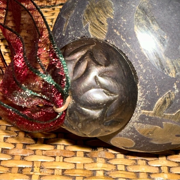 Vintage Kugel Ornament Etched Hanging Ornament Bow Gray Satin Holiday Decoration - Picture 4 of 9